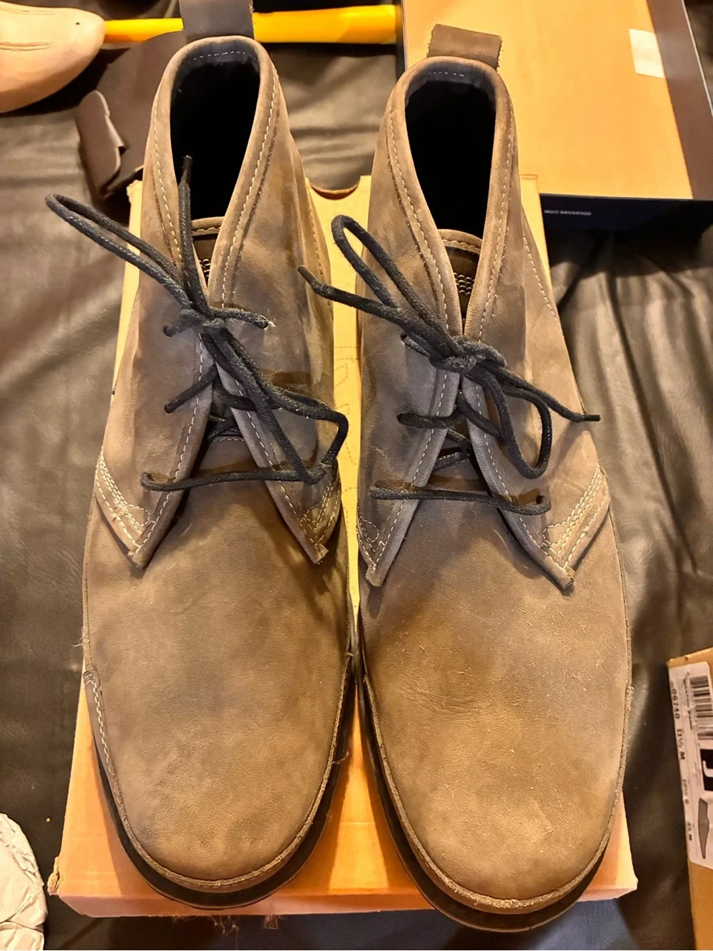 Men's Suede Lace-Up Desert Boots in Taupe